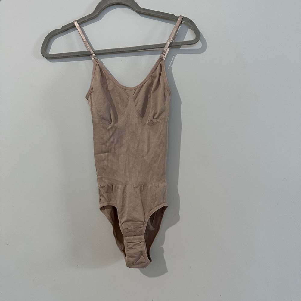 Slimming bodysuit for women